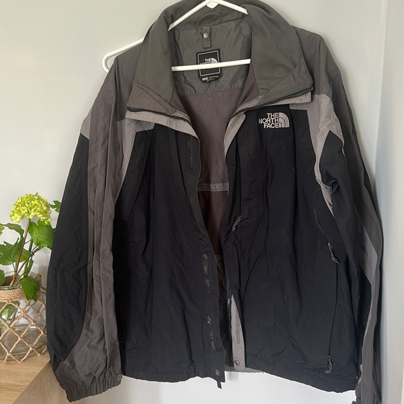 The North Face Other - Men’s The North Face Black Grey winter jacket coat size large fleece lining